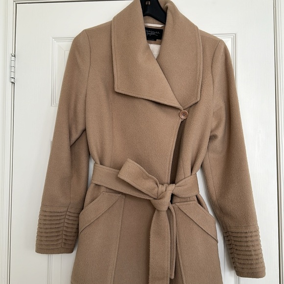 Sentaler wrap coat - Picture 8 of 9